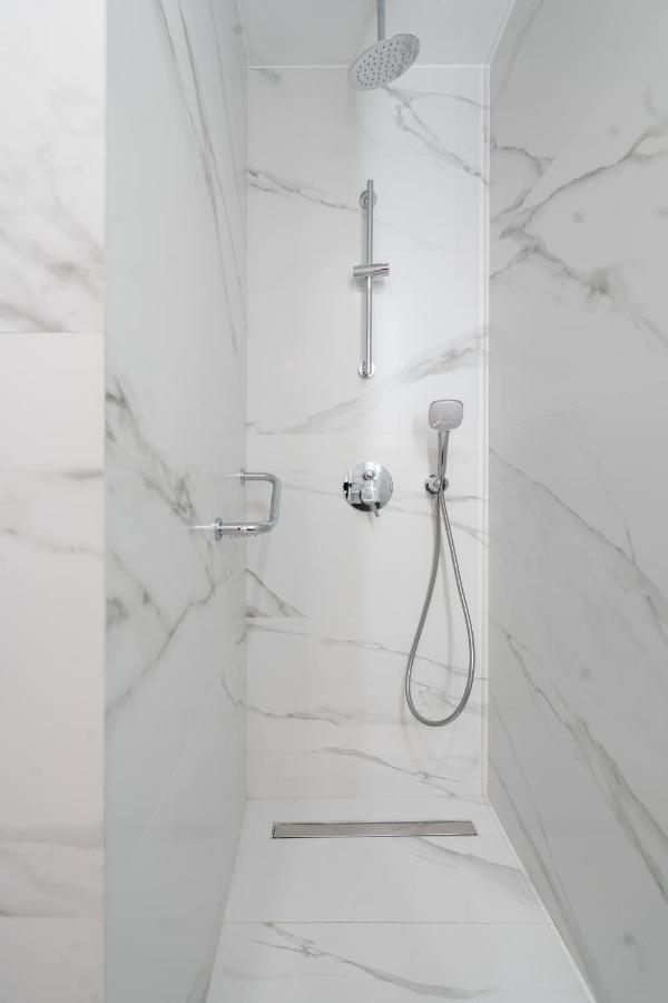 The Urban King Apartment Athena Bagian luar foto
